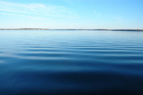 Calm_waters
